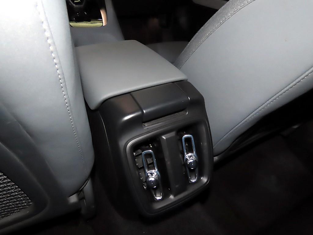 Polestar Polestar 2 — photo 16