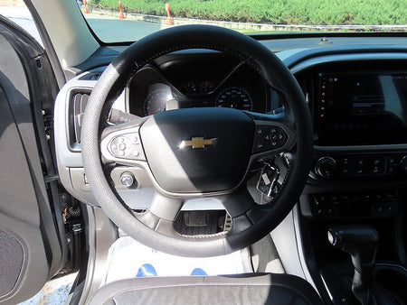 CHEVROLET Colorado — photo 08