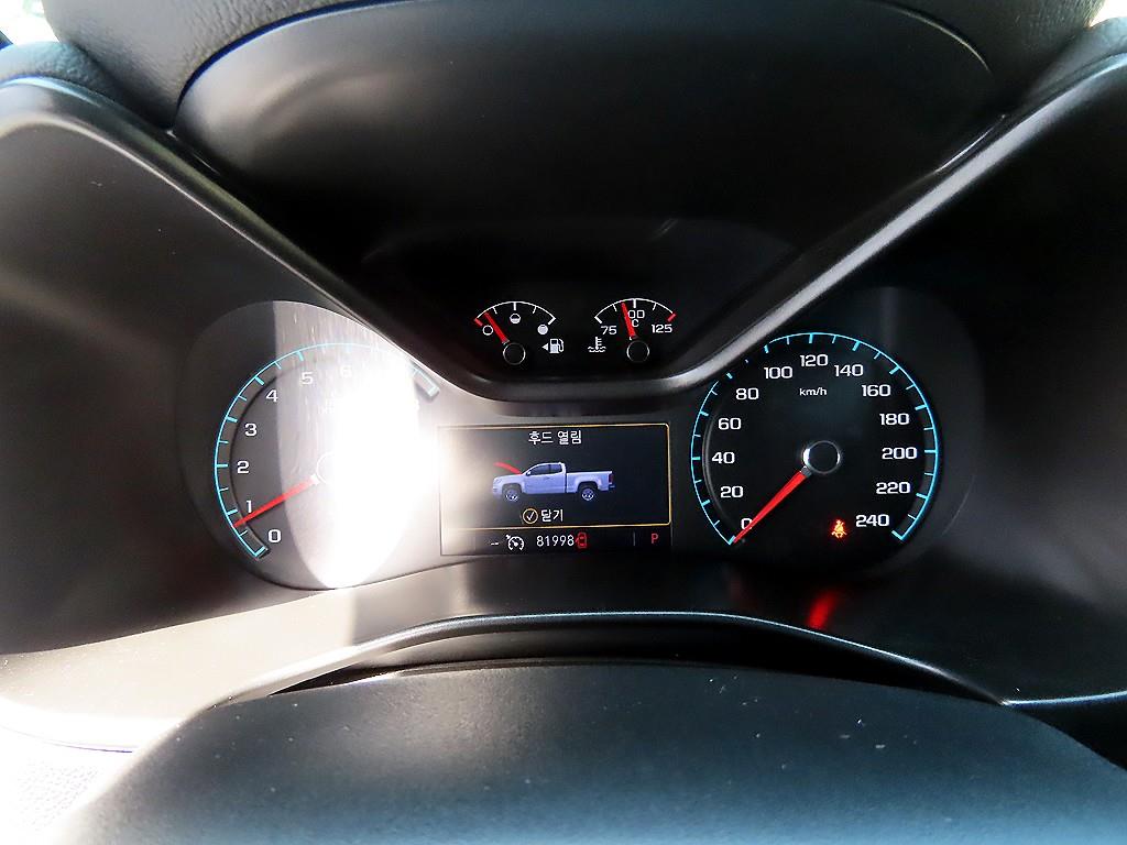 CHEVROLET Colorado — photo 09