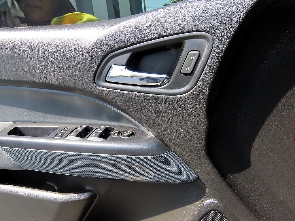 CHEVROLET Colorado — photo 11