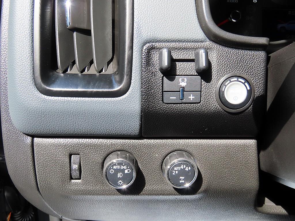 CHEVROLET Colorado — photo 12