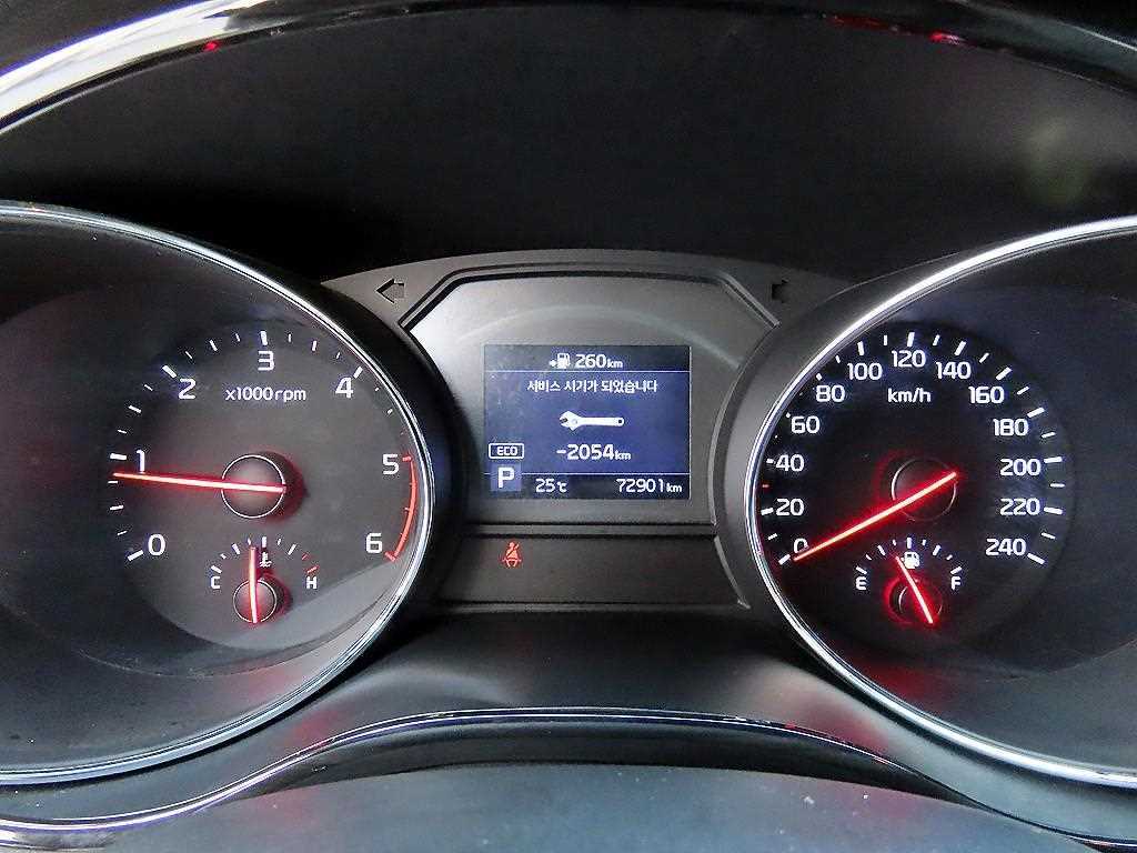 Kia Carnival — photo 10