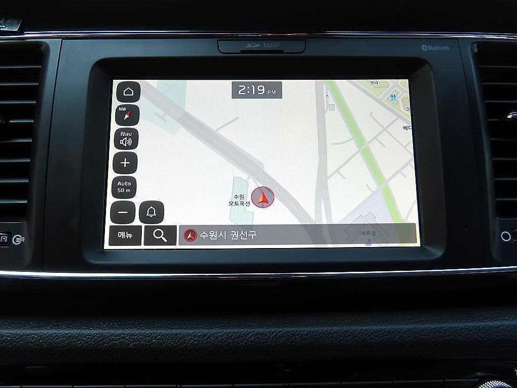 Kia Carnival — photo 15