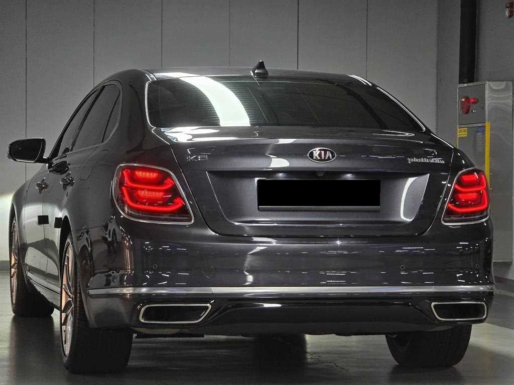Kia K9 — photo 04
