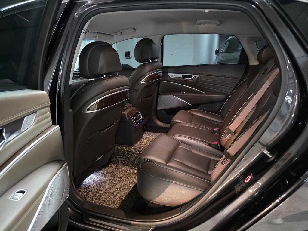 Kia K9 — photo 08