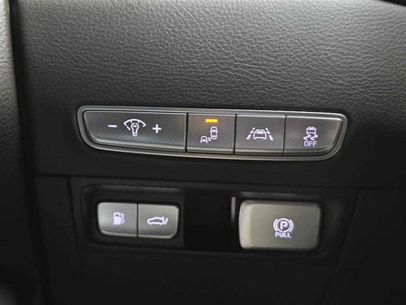 Kia K9 — photo 16