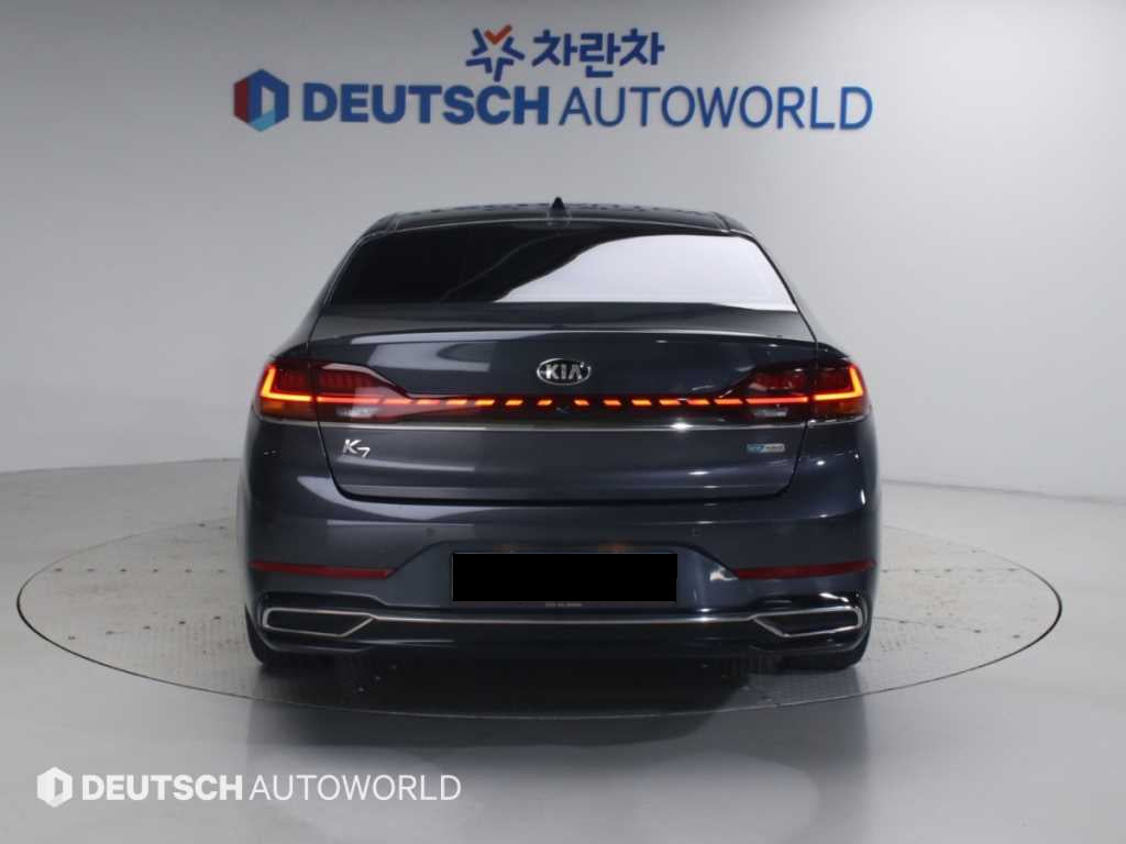 Kia K7 — photo 04