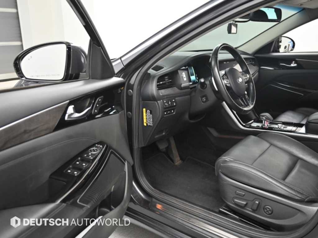 Kia K7 — photo 11