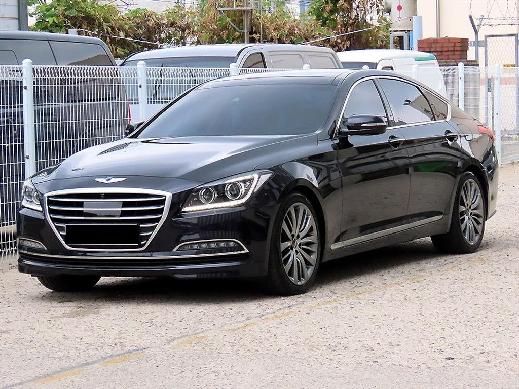 Hyundai Genesis — photo 02