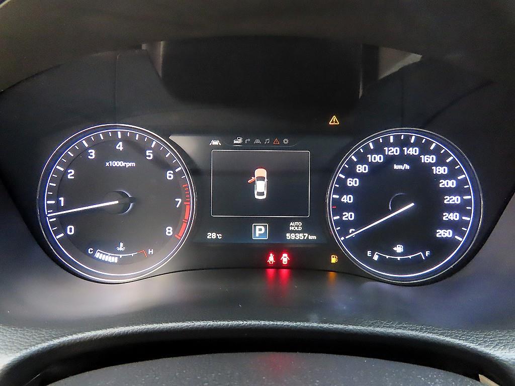 Hyundai Genesis — photo 09
