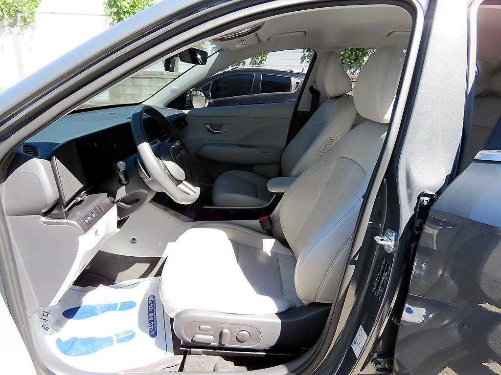 Hyundai Kona — photo 05