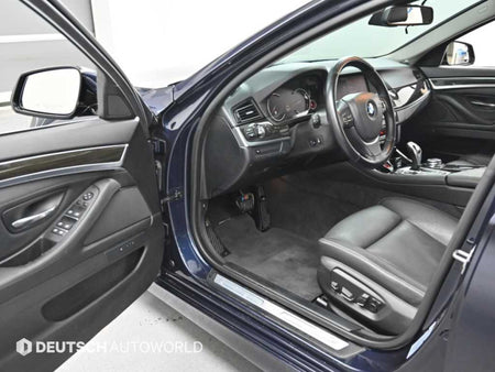 BMW 5-Series — photo 11
