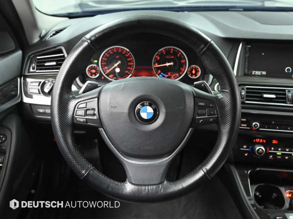 BMW 5-Series — photo 13