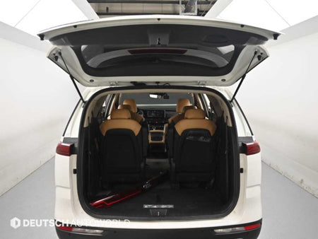 Kia Carnival — photo 19