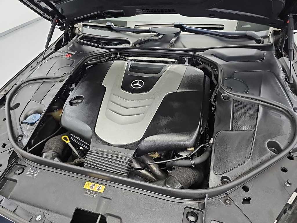 Mercedes-Benz S-Class — photo 05