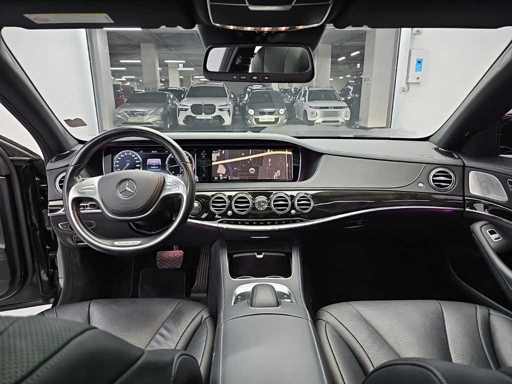 Mercedes-Benz S-Class — photo 07