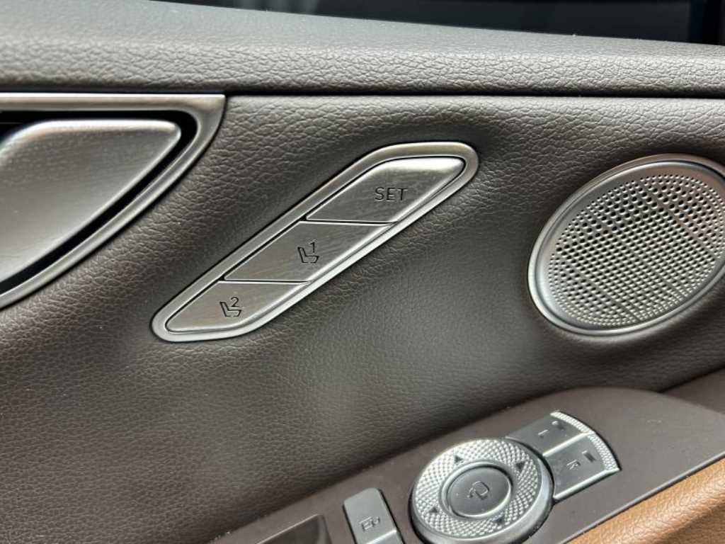 Genesis G80 — photo 11