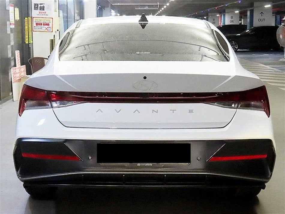 Hyundai Avante — photo 02