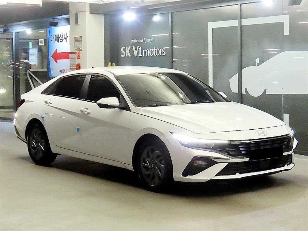 Hyundai Avante — photo 03