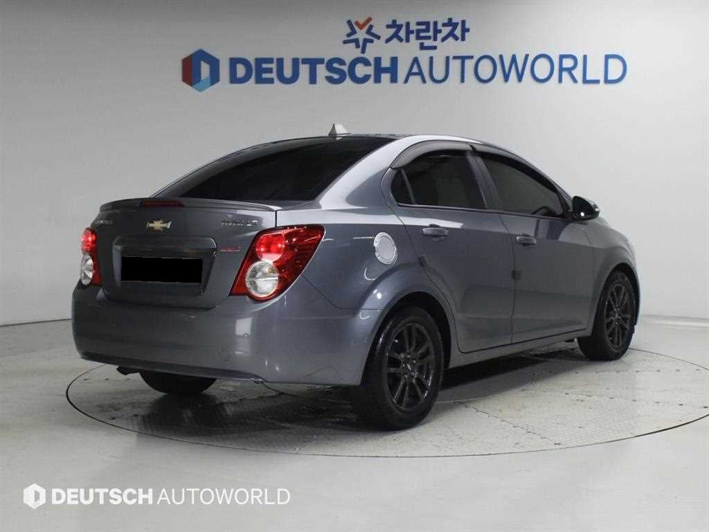 CHEVROLET Aveo — photo 02