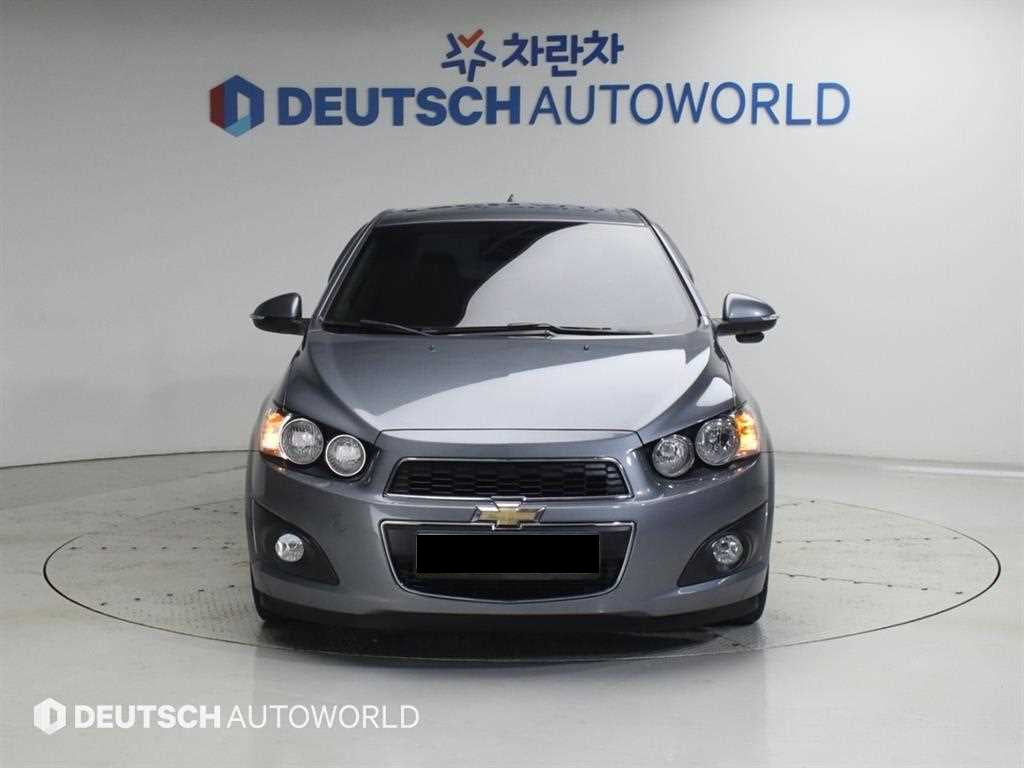 CHEVROLET Aveo — photo 03