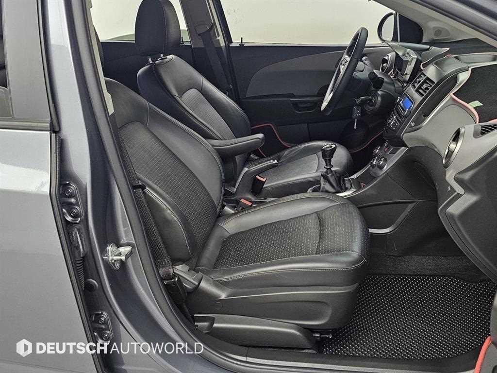 CHEVROLET Aveo — photo 10