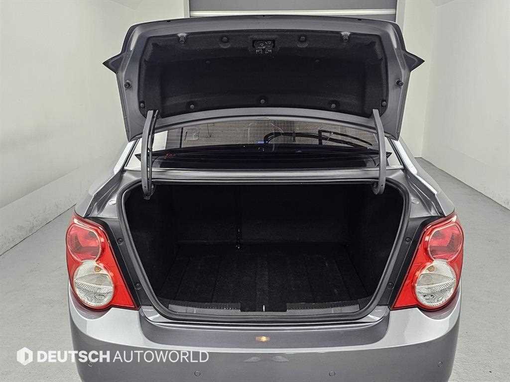 CHEVROLET Aveo — photo 19