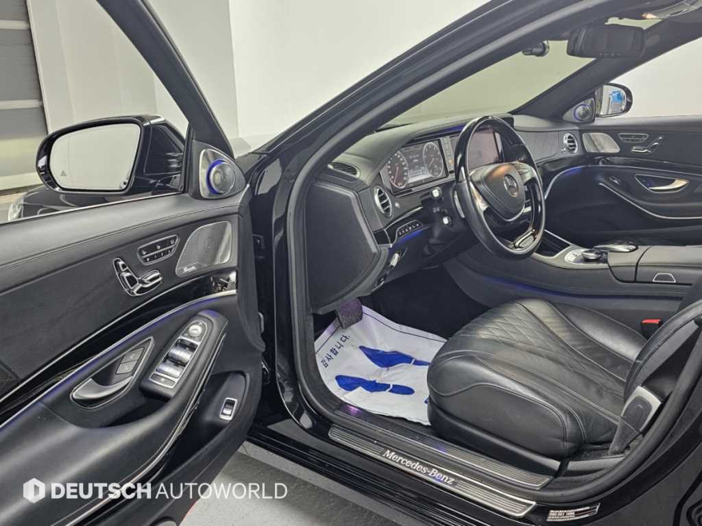 Mercedes-Benz S-Class — photo 11