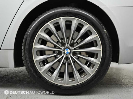 BMW 7-Series — photo 05