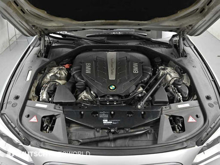 BMW 7-Series — photo 06