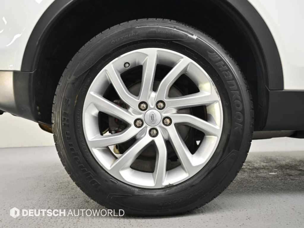Land Rover Discovery Sport — photo 05