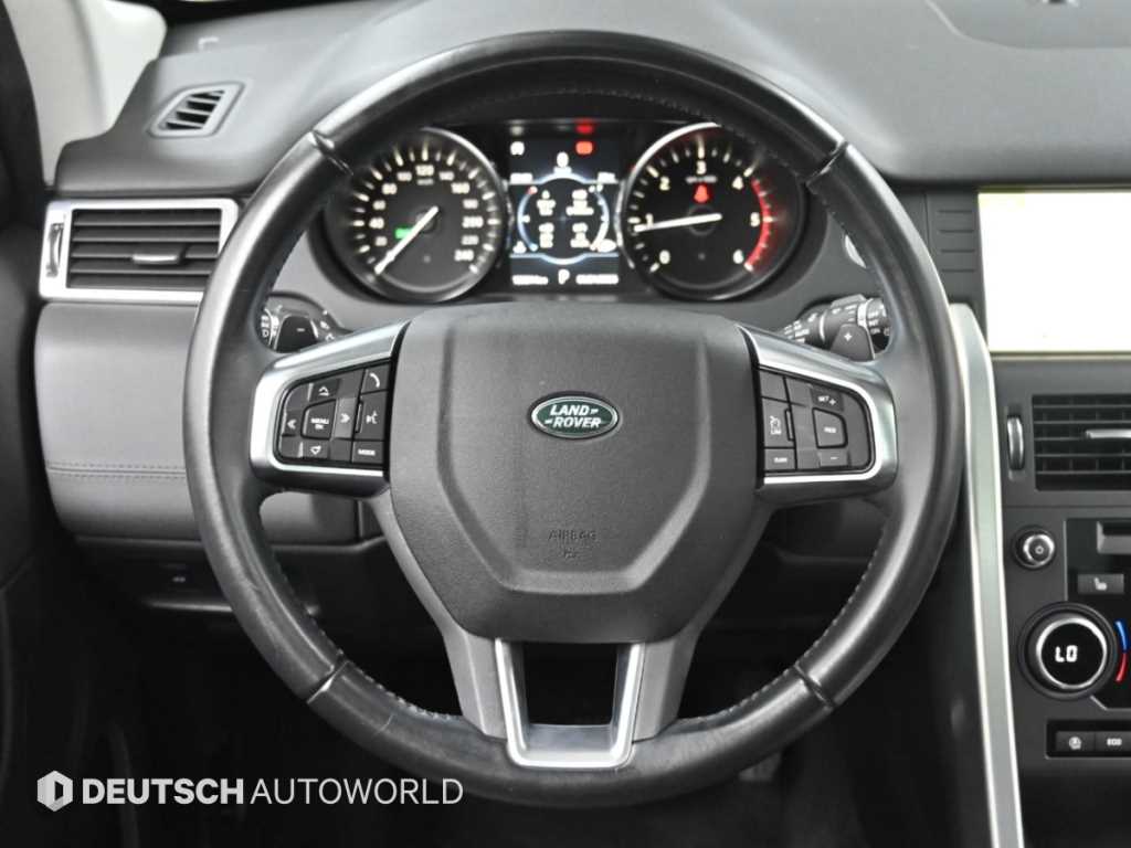 Land Rover Discovery Sport — photo 13