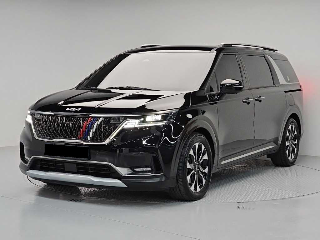 Kia Carnival — photo 01