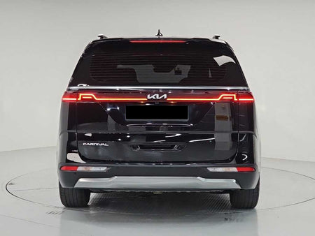 Kia Carnival — photo 03