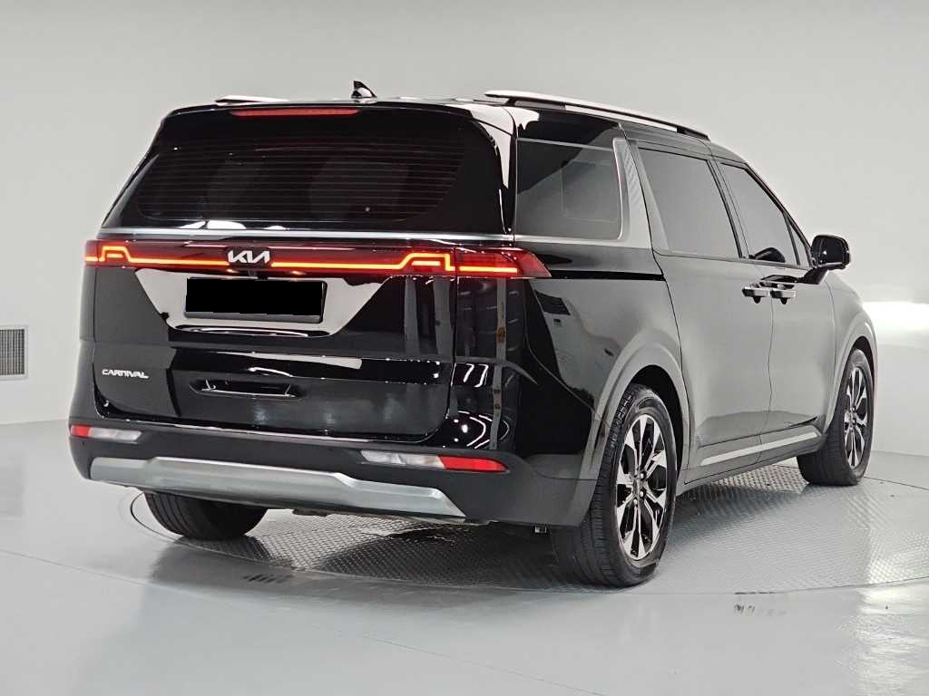 Kia Carnival — photo 04