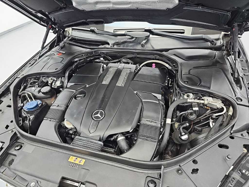 Mercedes-Benz S-Class — photo 05