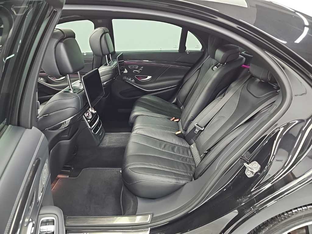 Mercedes-Benz S-Class — photo 12