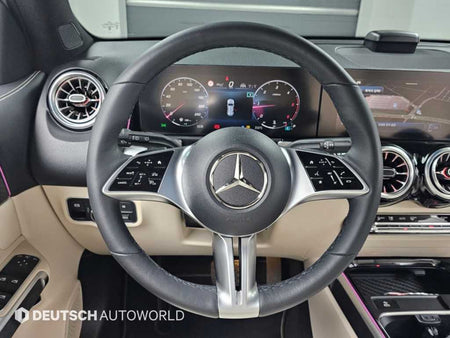 Mercedes-Benz GLB-Class — photo 13