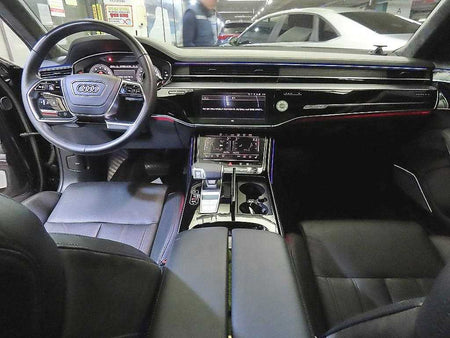 Audi A8 — photo 10