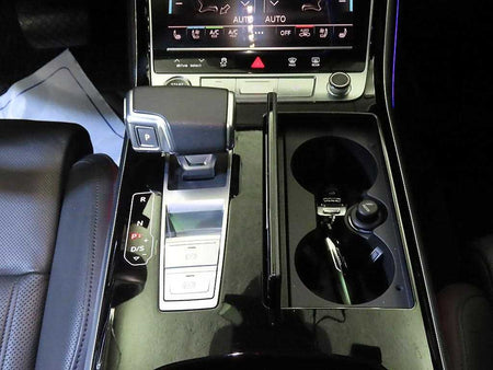 Audi A8 — photo 12