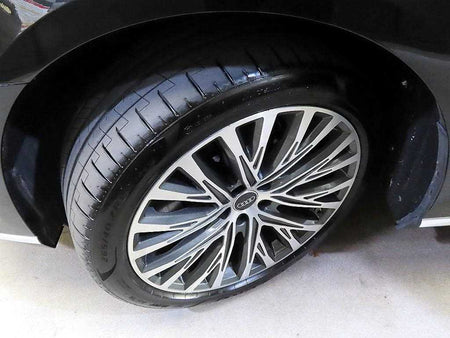 Audi A8 — photo 20