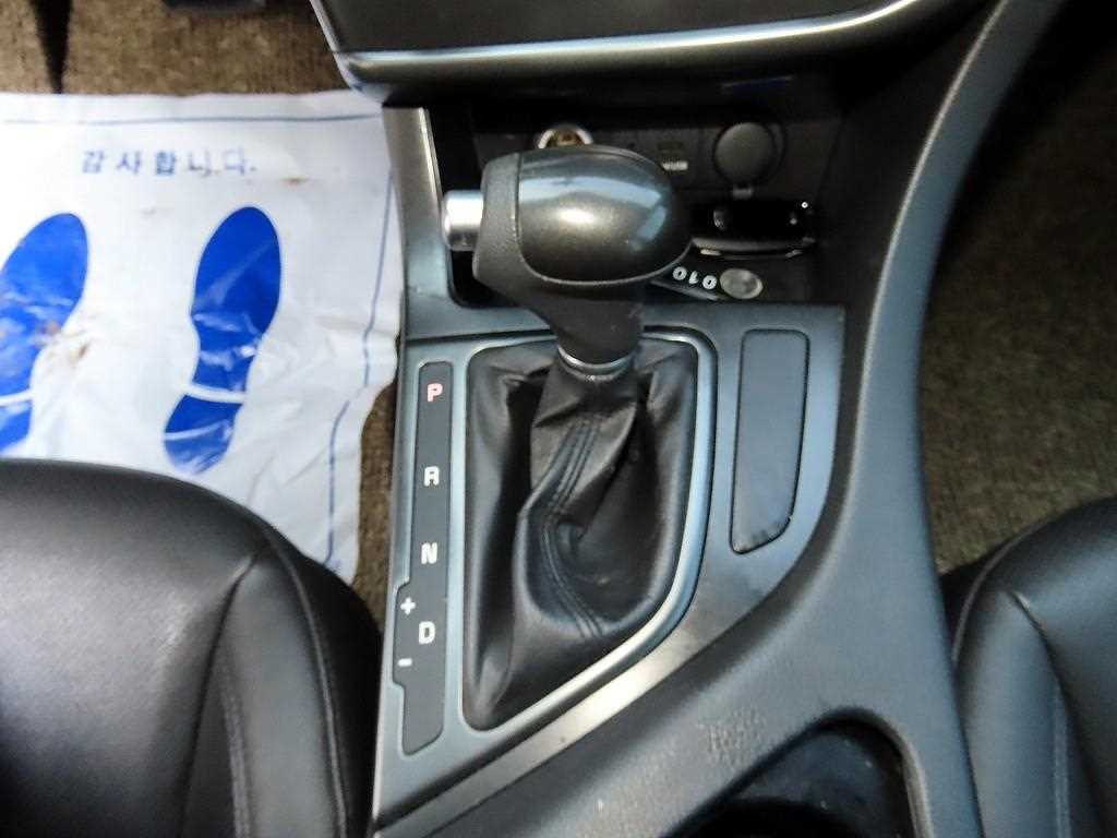 Kia K5 — photo 10
