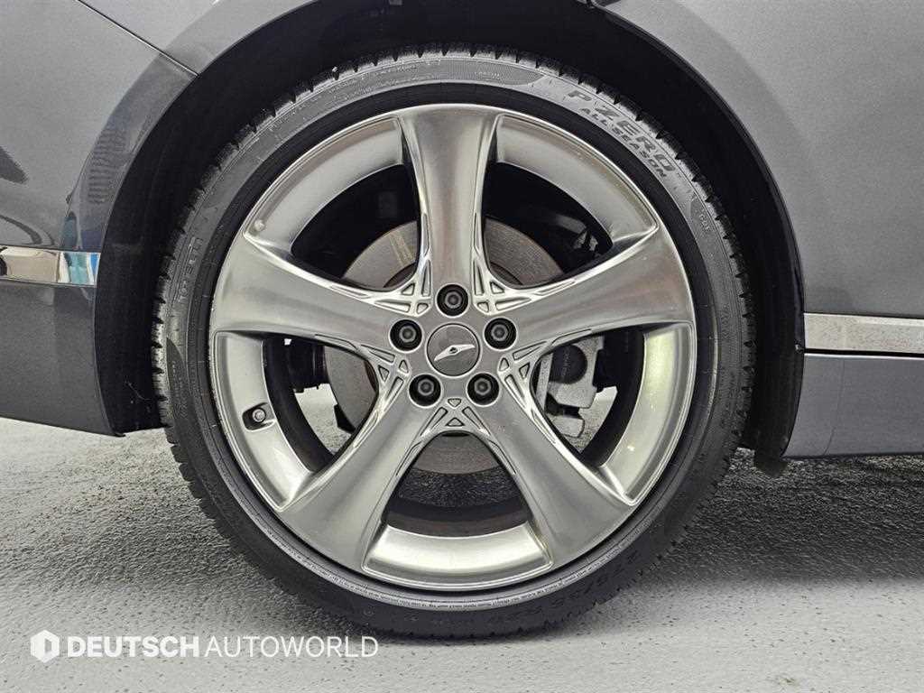 Genesis G80 — photo 06