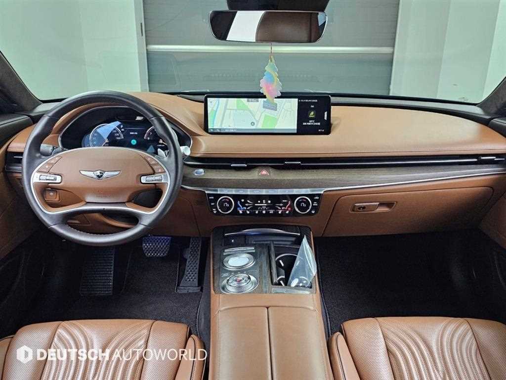 Genesis G80 — photo 08