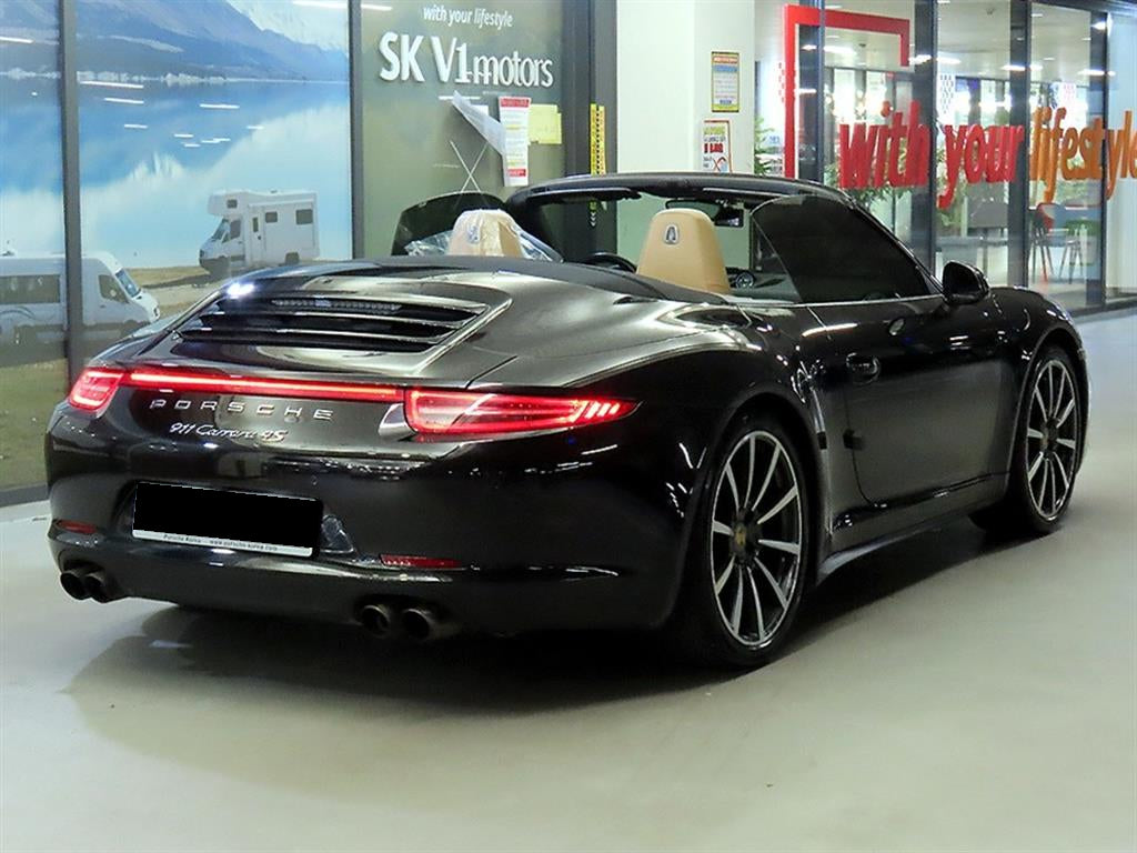 Porsche 911 — photo 09