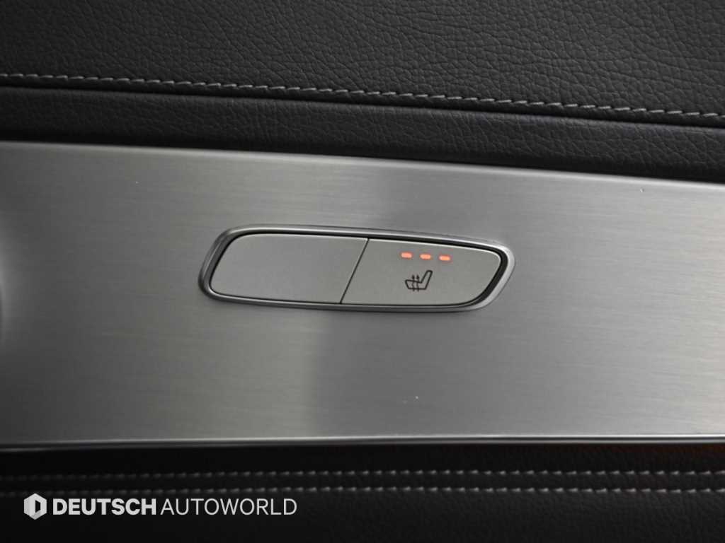 Mercedes-Benz GLC-Class — photo 16