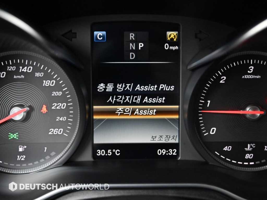 Mercedes-Benz GLC-Class — photo 17