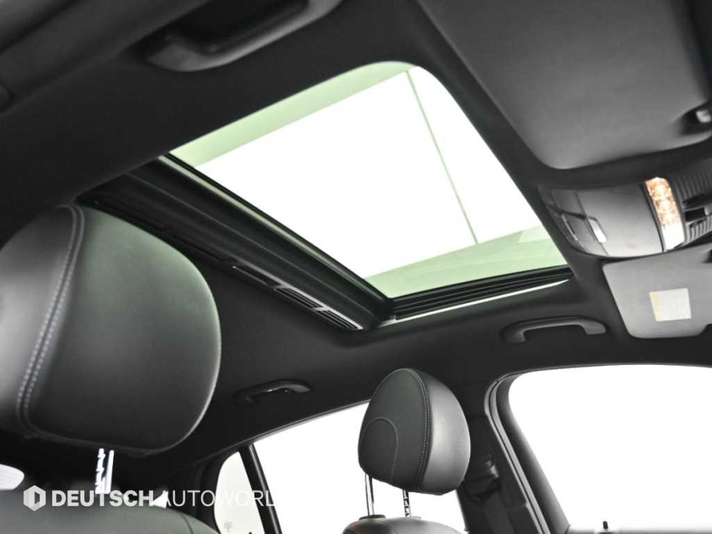 Mercedes-Benz GLC-Class — photo 18