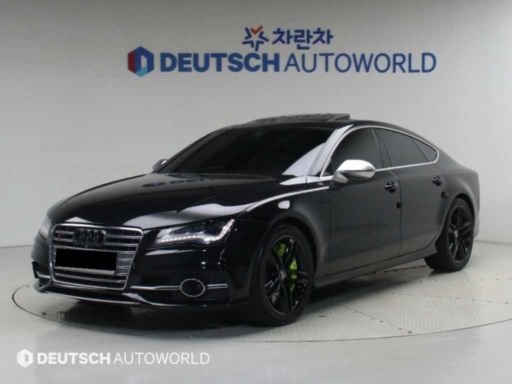 Audi S7 — photo 01