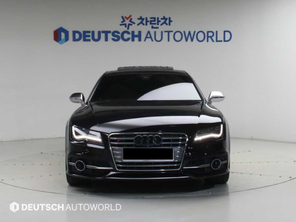 Audi S7 — photo 03